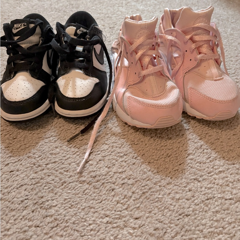 Kids Black and White Nike Dunks Size 12
Kids Pink Nike Hurache Size 2